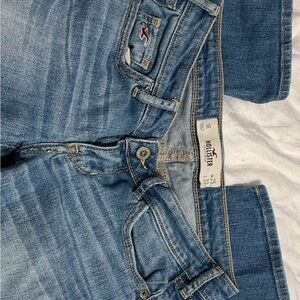 Hollister Women's Light Blue High Rise Jeans